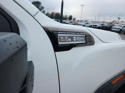 New 2026 GMC Sierra 2500 AT4X image 6