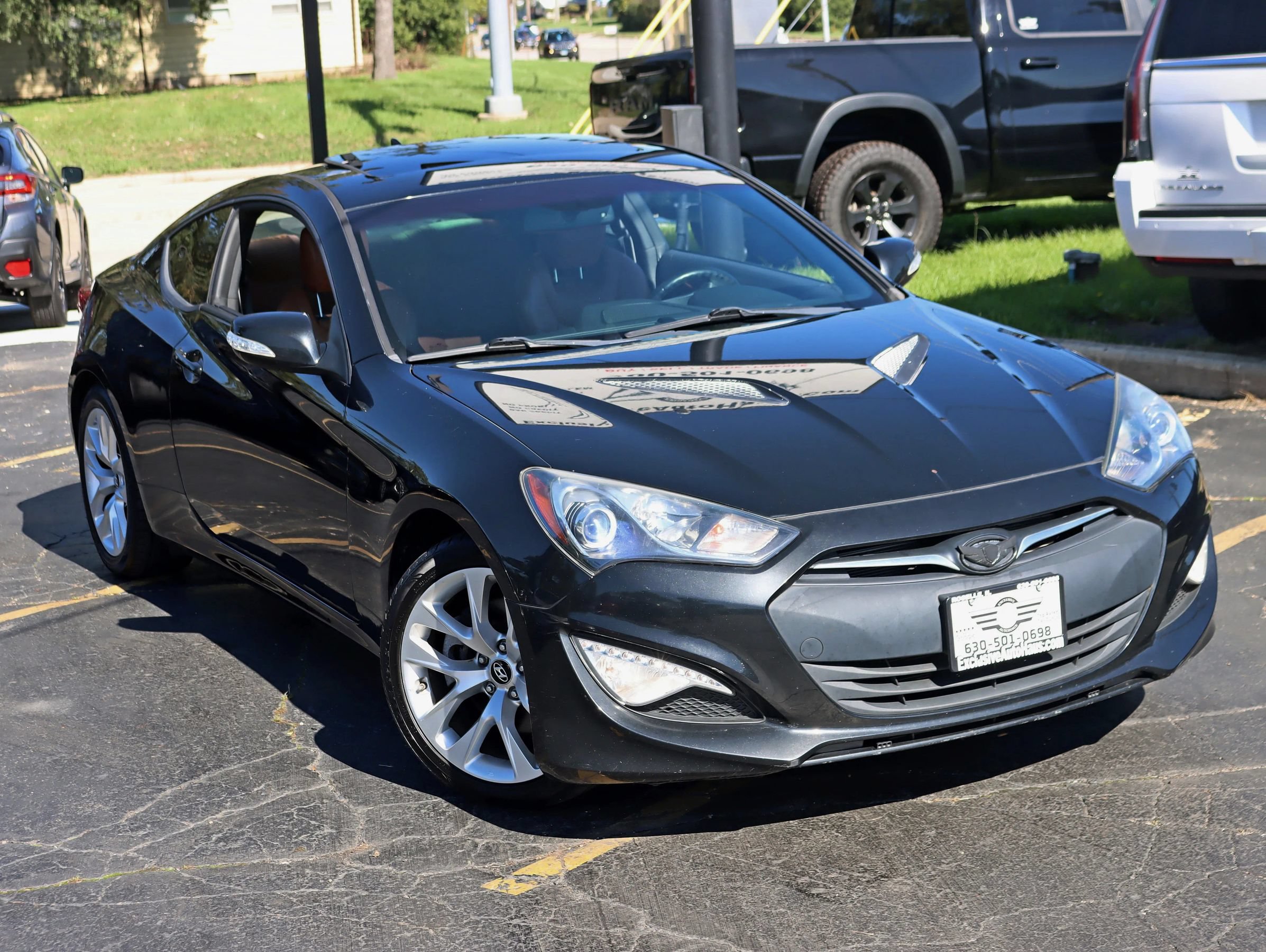 Used 2014 Hyundai Genesis 3.8 RWD image 7