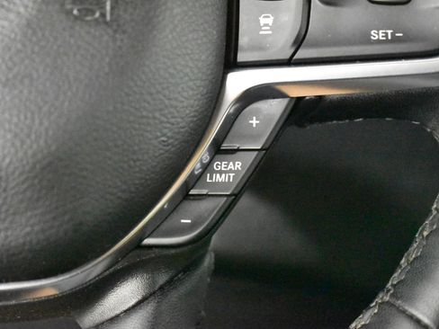 Used 2025 RAM 1500 Laramie image 23