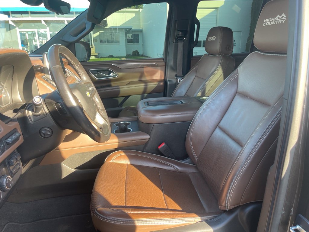 Used 2021 Chevrolet Tahoe High Country w/ Premium Package AWD/4WD image 9