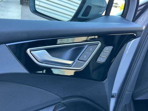 Used 2024 Audi Q4 e-tron Premium w/ Convenience Package image 62