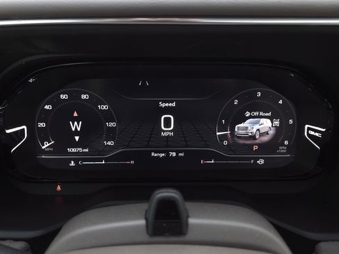 Used 2024 GMC Yukon XL Denali w/ Advanced Technology Package image 27