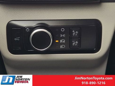 Used 2025 Ford Escape Active FWD image 23