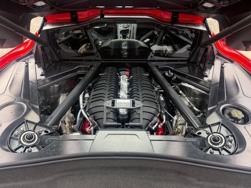 Used 2025 Chevrolet Corvette Z06 RWD image 6