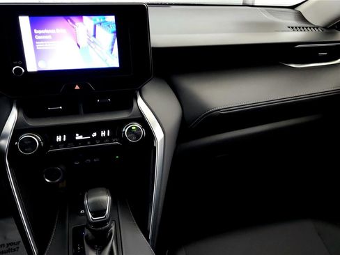 Certified 2023 Toyota Venza LE AWD/4WD image 28