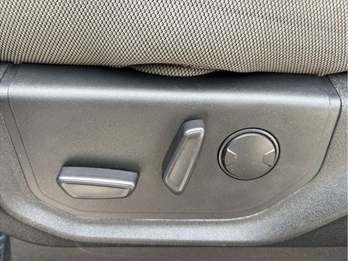 Used 2020 Ford F150 XLT w/ Equipment Group 302A Luxury image 17