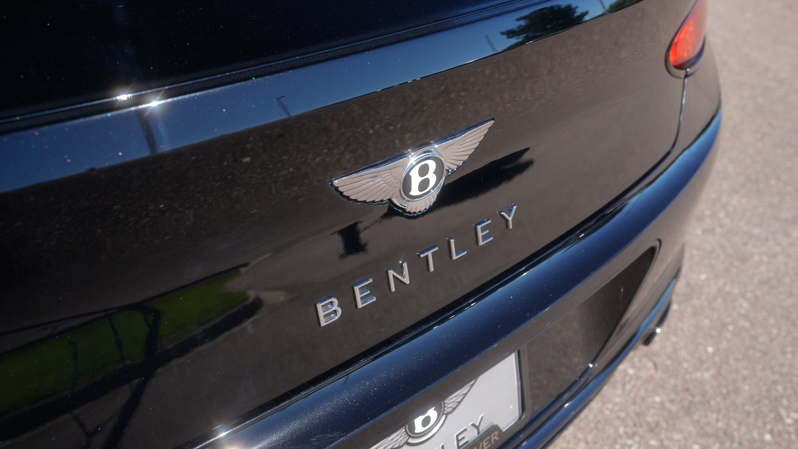 Certified 2024 Bentley Continental GT AWD/4WD image 23