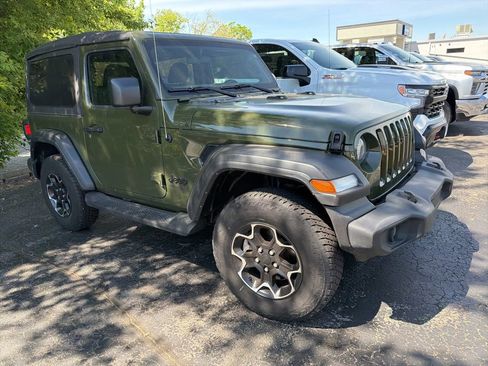 Used 2021 Jeep Wrangler Sport AWD/4WD image 2