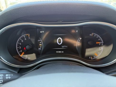 Used 2020 Jeep Grand Cherokee Altitude AWD/4WD image 20