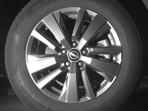 Used 2025 Nissan Pathfinder SV FWD image 13