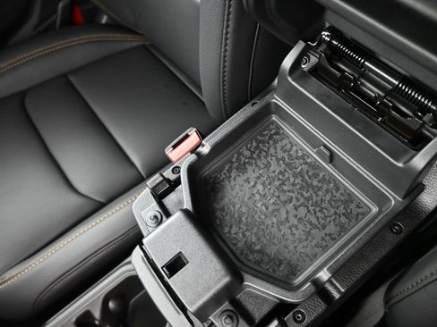 New 2025 Jeep Gladiator Sport image 6