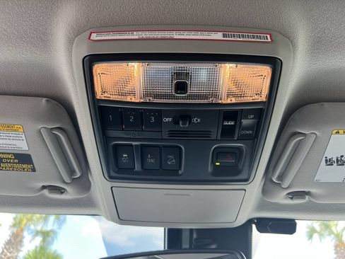Used 2023 Toyota 4Runner SR5 Premium w/ Moonroof Package AWD/4WD image 29