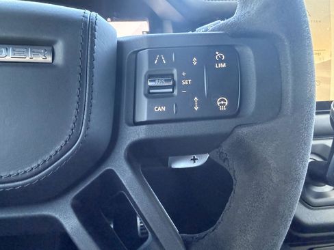 Certified 2023 Land Rover Defender 110 V8 AWD/4WD image 15