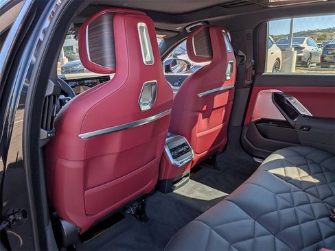 New 2025 BMW 740i 740i image 9