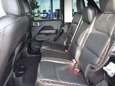 Used 2021 Jeep Wrangler Unlimited Sahara AWD/4WD image 14