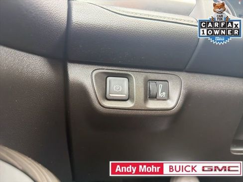 Used 2023 GMC Acadia SLT w/ Elevation Edition image 39