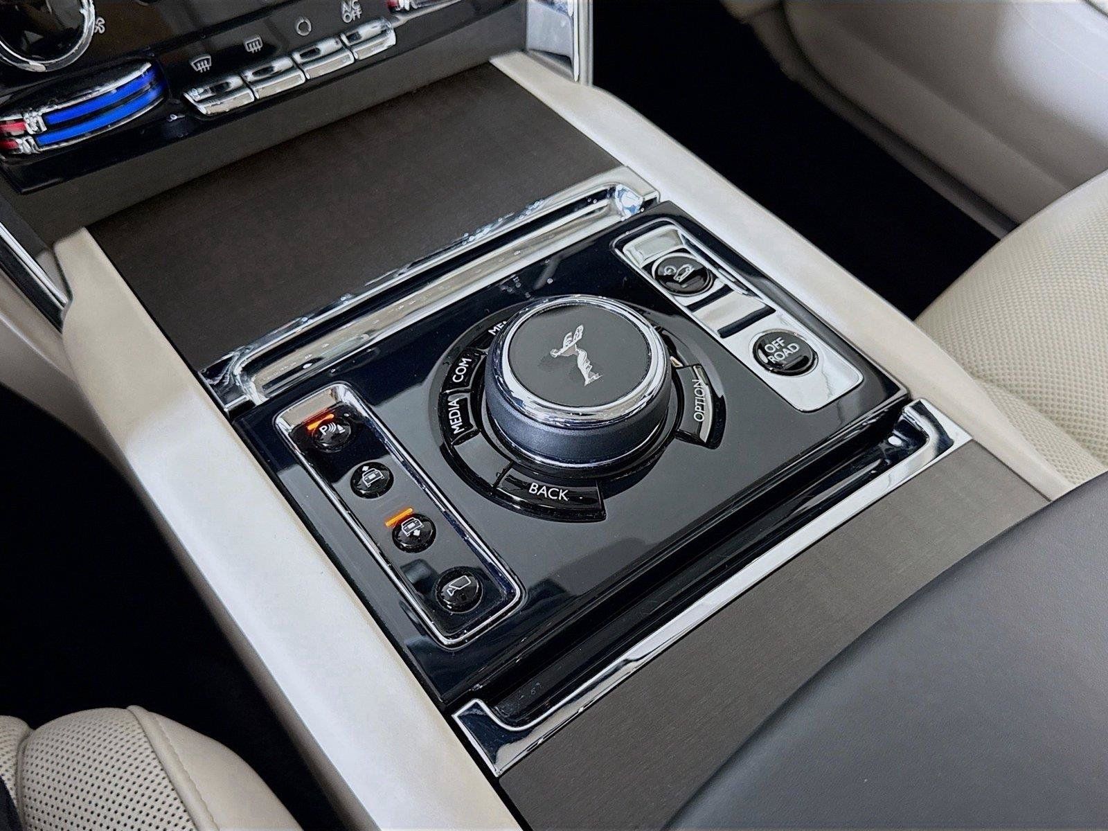 Used 2021 Rolls-Royce Cullinan AWD/4WD image 20