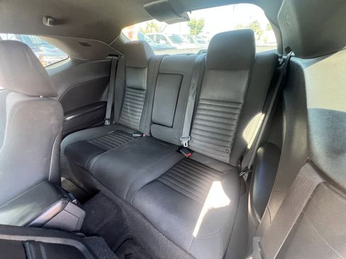 Used 2011 Dodge Challenger R/T image 23