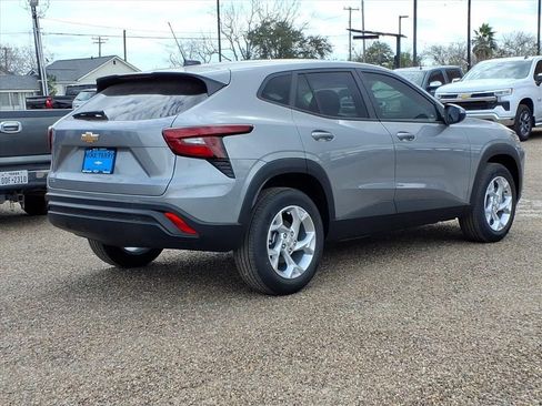 New 2026 Chevrolet Trax LS w/ LS Convenience Package image 4