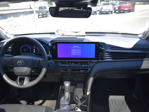 Certified 2025 Toyota Camry XLE w/ Premium Plus Package AWD/4WD image 28