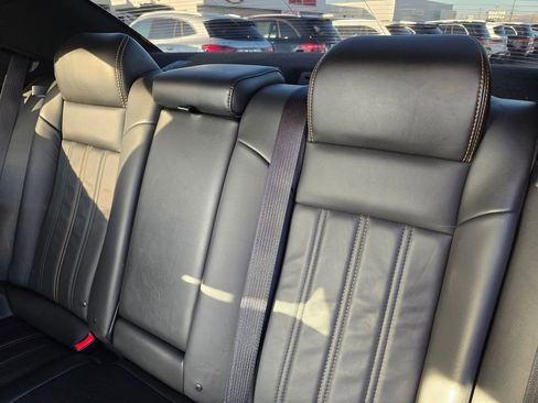 Used 2018 Chrysler 300 S w/ 300S Alloy Package image 19