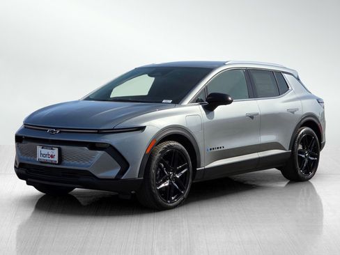 New 2026 Chevrolet Equinox EV LT w/ LPO, Blackout Package image 3