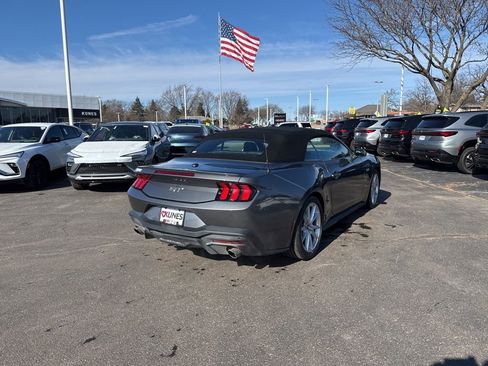 Used 2025 Ford Mustang GT Premium RWD image 6