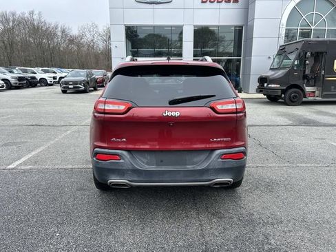 Used 2017 Jeep Cherokee Limited AWD/4WD image 4