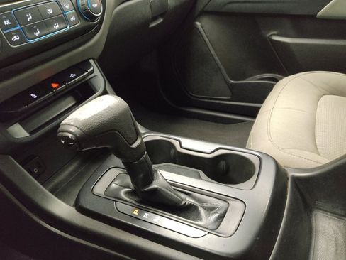 Used 2020 Chevrolet Colorado W/T w/ WT Convenience Package image 26