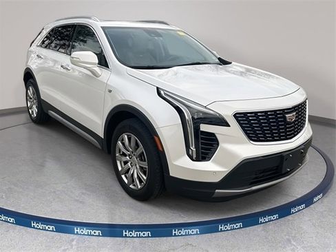 Used 2023 Cadillac XT4 Premium Luxury w/ Technology Package image 8