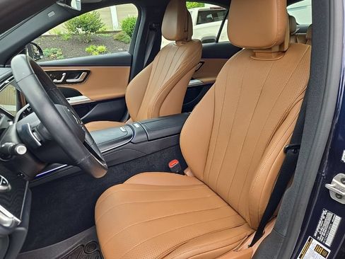 Used 2025 Mercedes-Benz E 350 4MATIC Sedan image 13