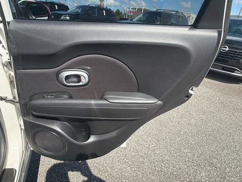 Used 2017 Kia Soul + w/ Designer's Package FWD image 16