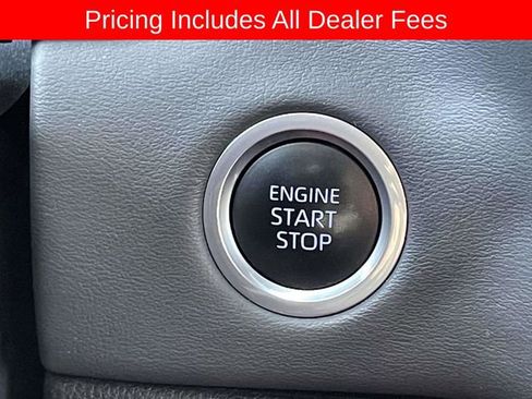 Used 2023 Toyota Tundra Platinum AWD/4WD image 28