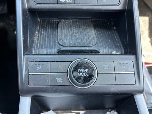 Used 2024 Hyundai Kona SEL w/ Convenience Package FWD image 15