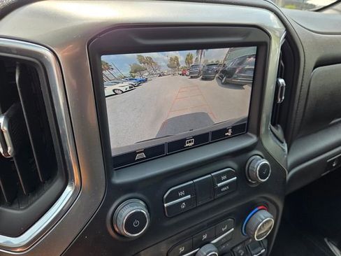 Used 2022 Chevrolet Silverado 1500 LTZ AWD/4WD image 32