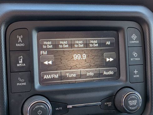 Used 2020 Jeep Wrangler Sport image 15