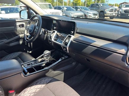 Used 2022 Kia Sorento SX image 44