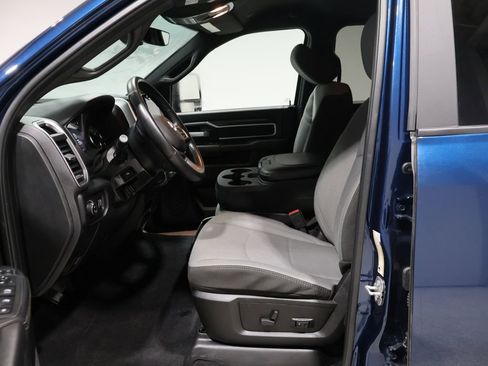 Used 2024 RAM 2500 Big Horn w/ Level 2 Equipment Group image 10