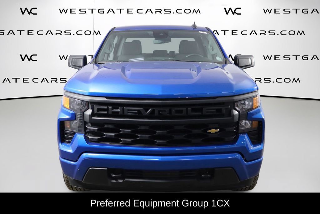 Used 2024 Chevrolet Silverado 1500 Custom RWD image 2