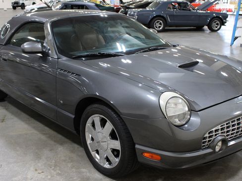 Used 2003 Ford Thunderbird RWD image 32