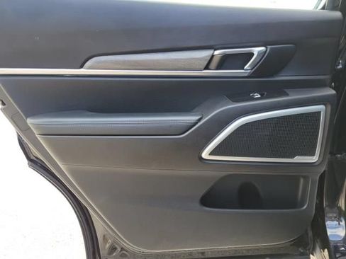 Used 2020 Kia Telluride EX AWD/4WD image 11