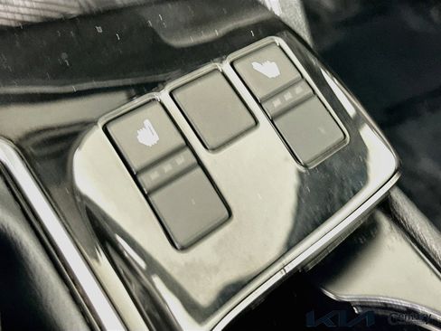 Certified 2023 Kia Sportage X-Line w/ X-Line Premium Package image 20