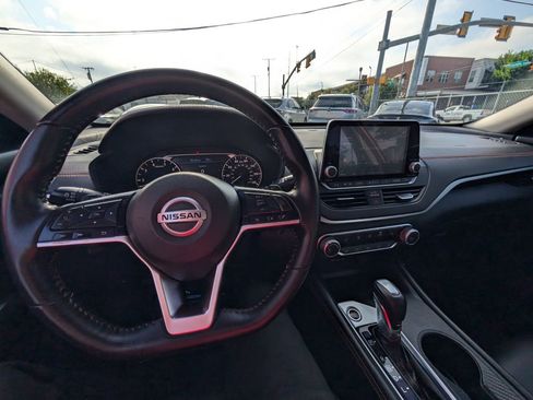 Used 2020 Nissan Altima 2.5 SR w/ Premium Package image 21