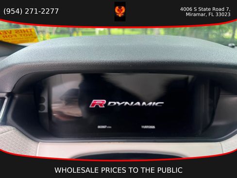 Used 2020 Land Rover Range Rover Velar R-Dynamic S AWD/4WD image 12