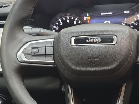 Used 2025 Jeep Compass Limited AWD/4WD image 15