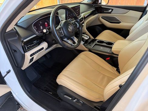 Used 2025 Acura MDX w/ Technology Package image 2