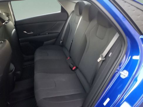 New 2026 Hyundai Elantra SE image 18