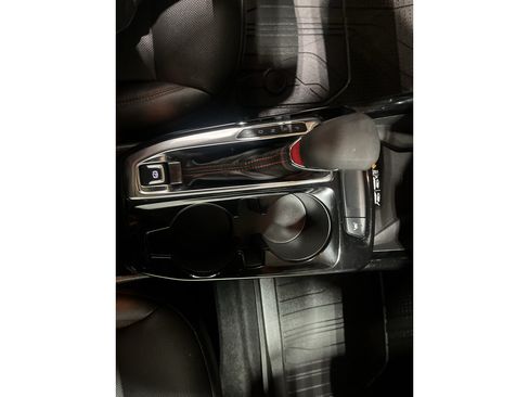 Used 2024 Chevrolet Trax RS w/ Sunroof Package FWD image 14