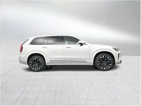 New 2026 Volvo XC90 T8 Ultra w/ Protection Package Premier AWD/4WD image 26