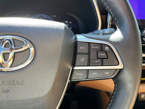 Used 2023 Toyota Highlander Platinum image 47
